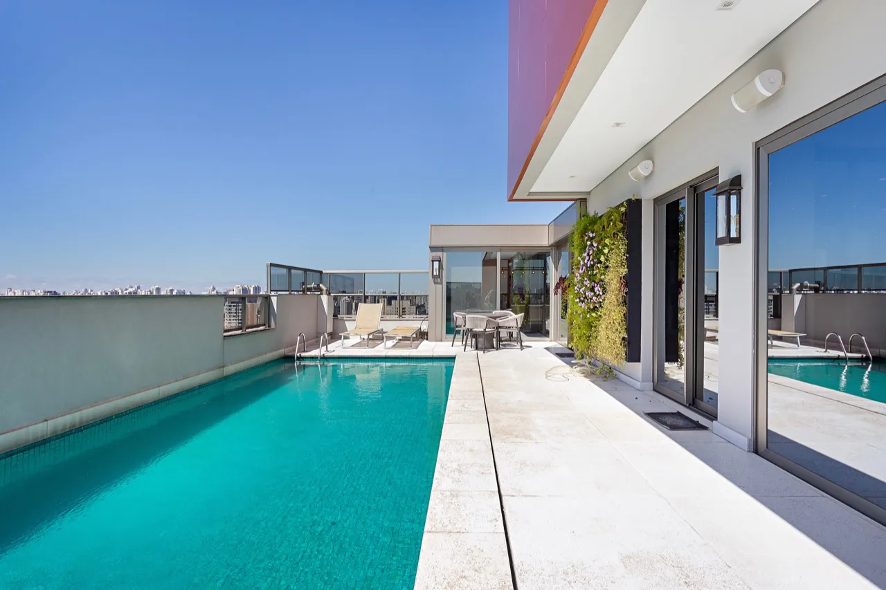Cobertura com piscina e vista incrível na Vila Olimpia