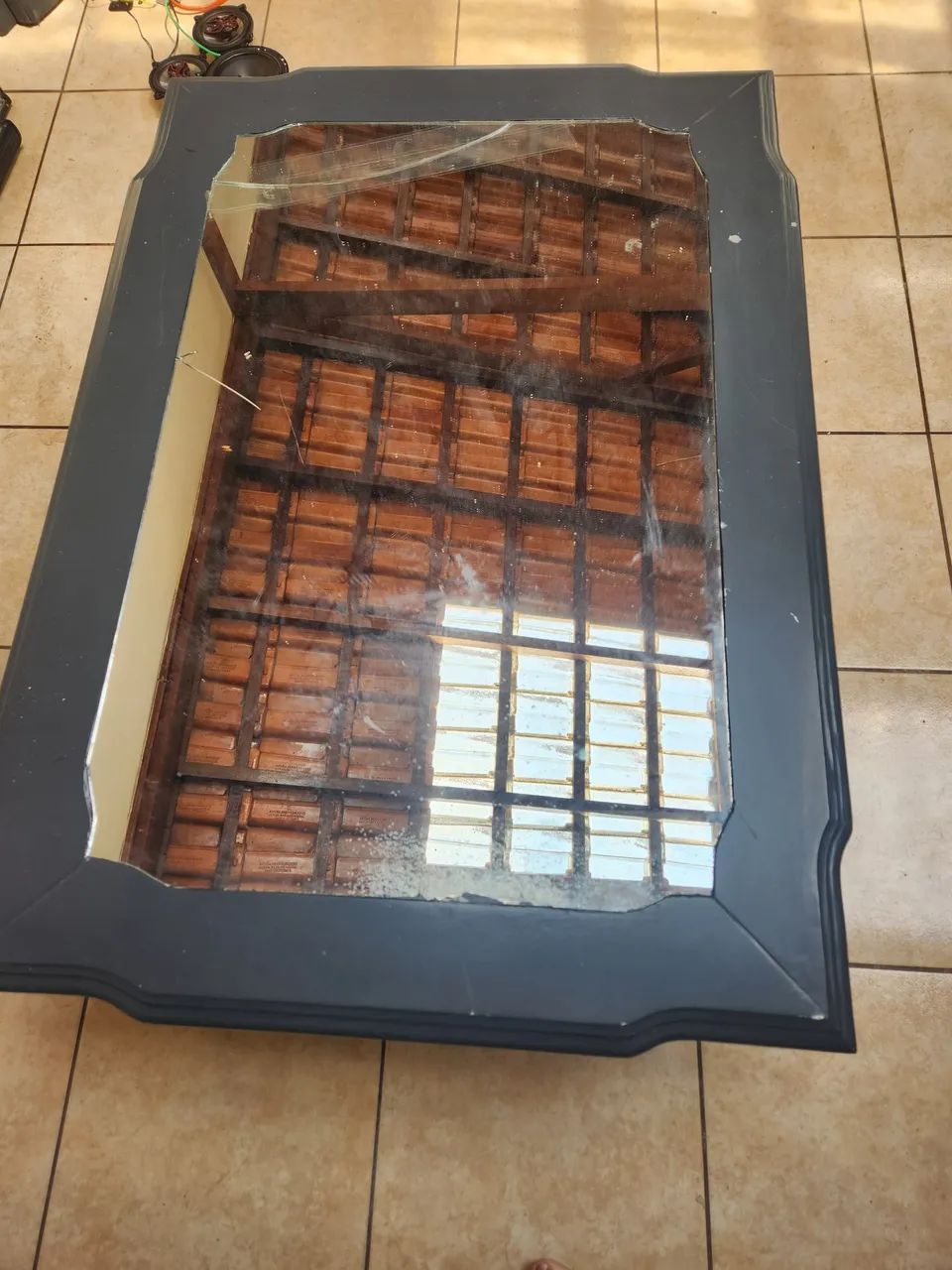 Mesa de centro vintage antida em madeira