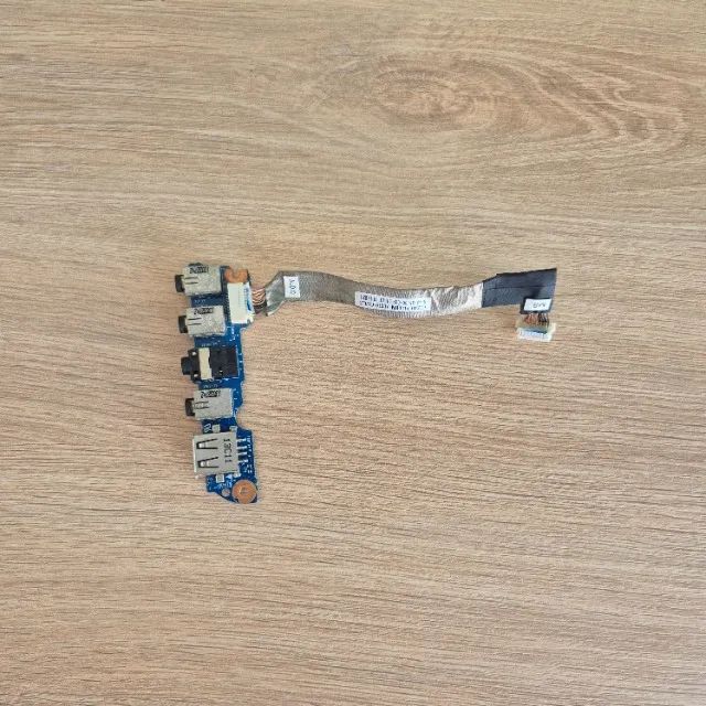 Placa Usb Auxiliar Avell G1512 New | Usada | Funcionando - Foto 4