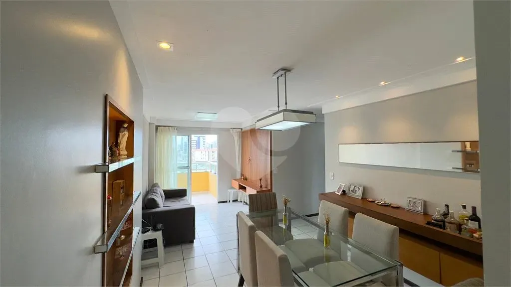 Apartamento com 3 quartos à venda em Mangabeiras - AL