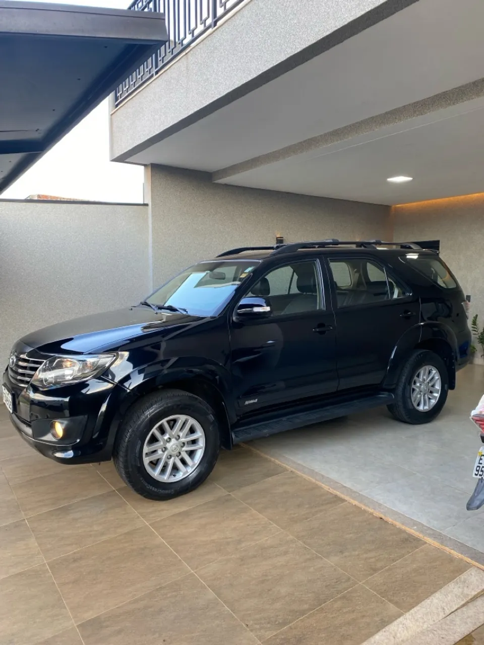 Hilux SW4 flex 7 lugares 4x2 2015/2015