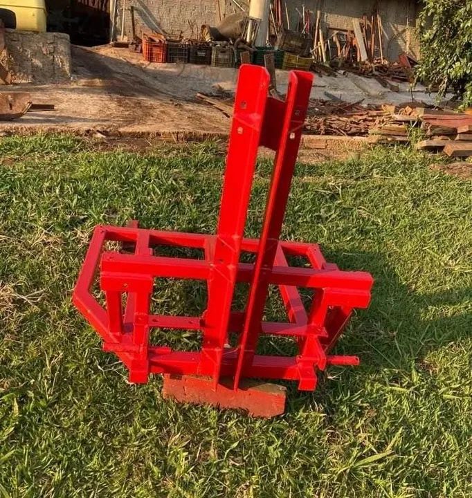 Plataforma traseira para trator 