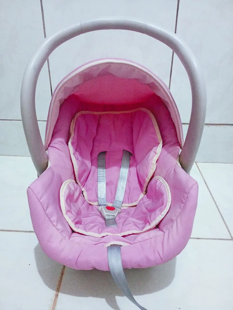 Bebê Conforto cadeirinha higiênizado entrego