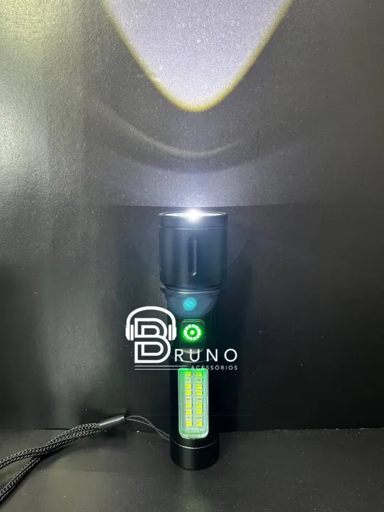 Lanterna LED Recarregável Camping Bivolt
