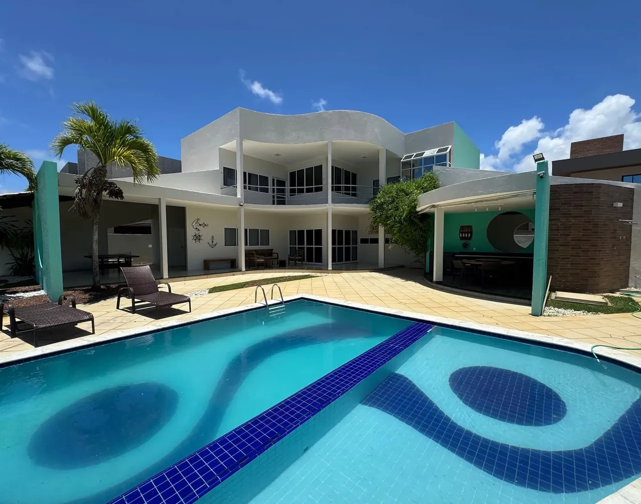 Alugo Excelente Casa no Condomínio Grand Bahama-Barra de São Miguel!