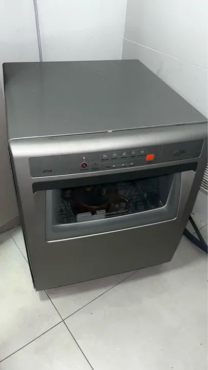 Lava Louças Brastemp - 8 Serviços - Prata