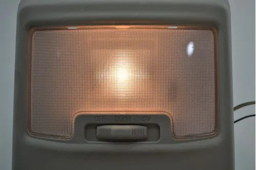 Luz Interna Central Teto Gm S10 Blazer 2014 Original - Foto 2