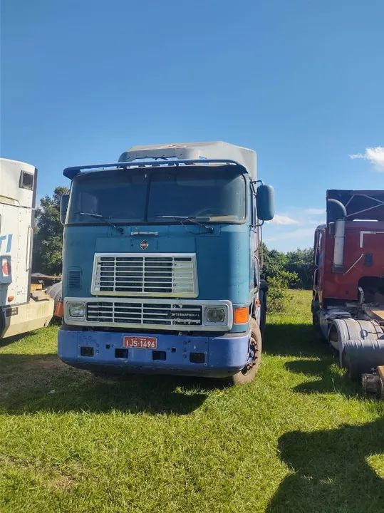 caminhao internacional 6x4