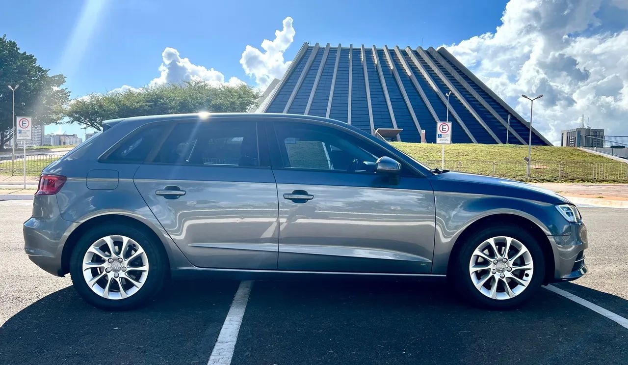 Audi A3 1.4 TFSI Sportback, 2016, pneus novos, revisado e todo original. Raridade! - Foto 4