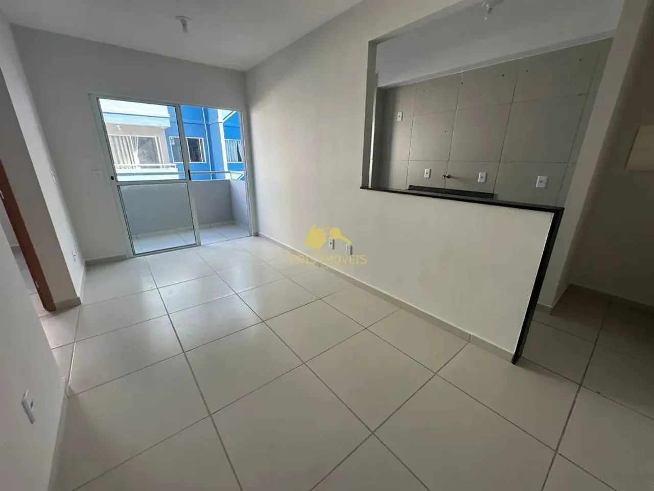 Saia do aluguel! 2 quartos, varanda e clube completo - R$ 210.000