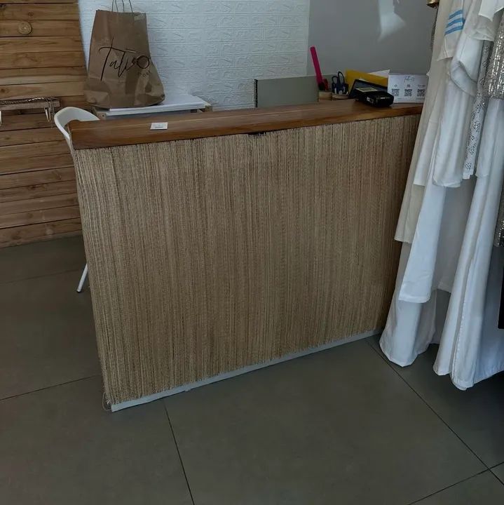 Balcão Caixa - Forrado em Palha