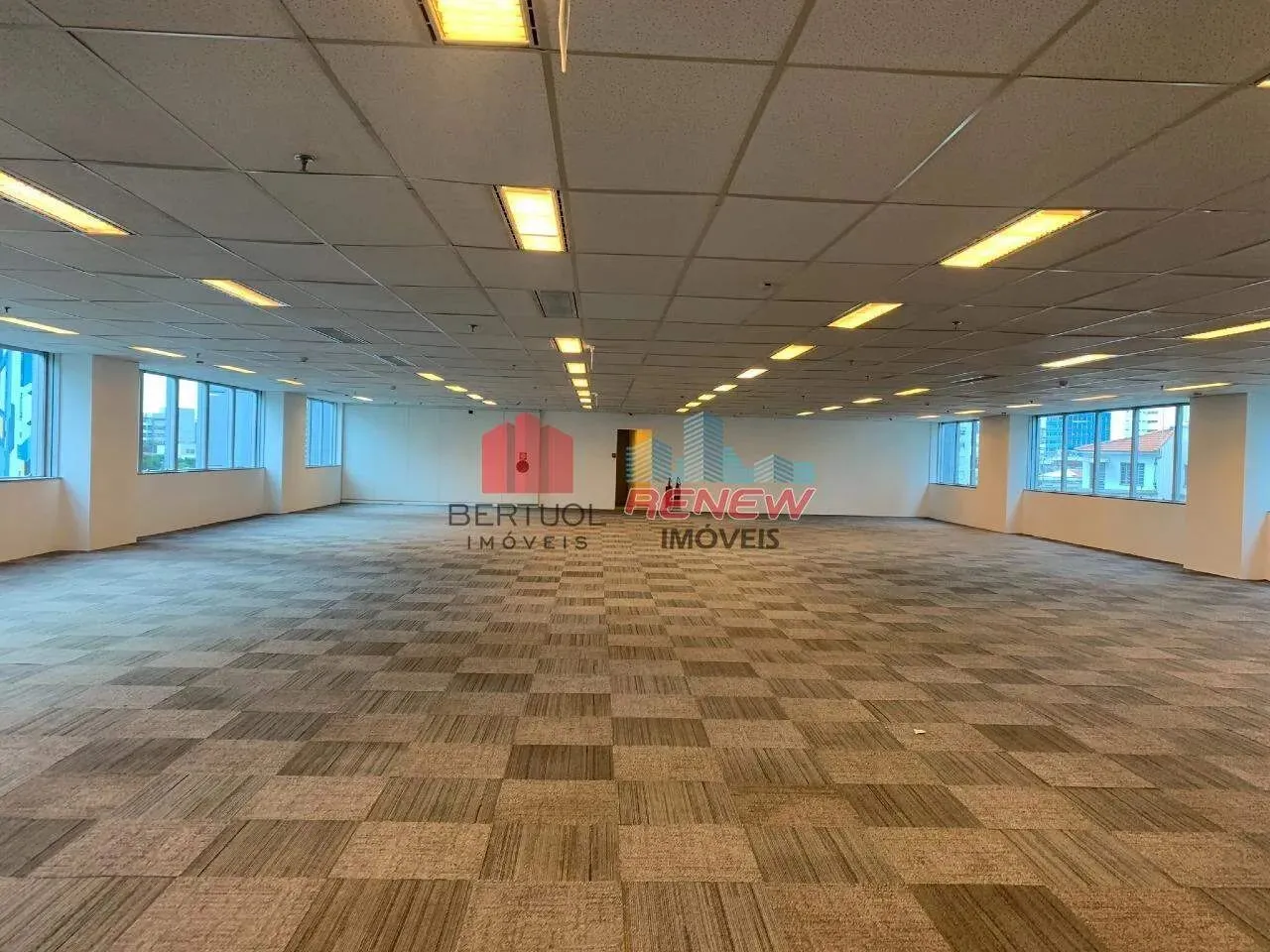Sala para aluguel Edifício FLBC - Faria Lima Businnes Center em São Paulo