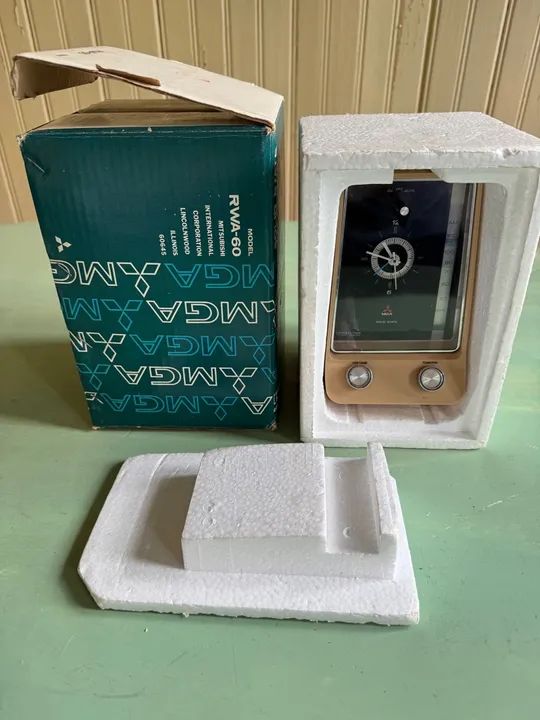 Relógio de Mesa Antigo RWA-60 Mitsubishi