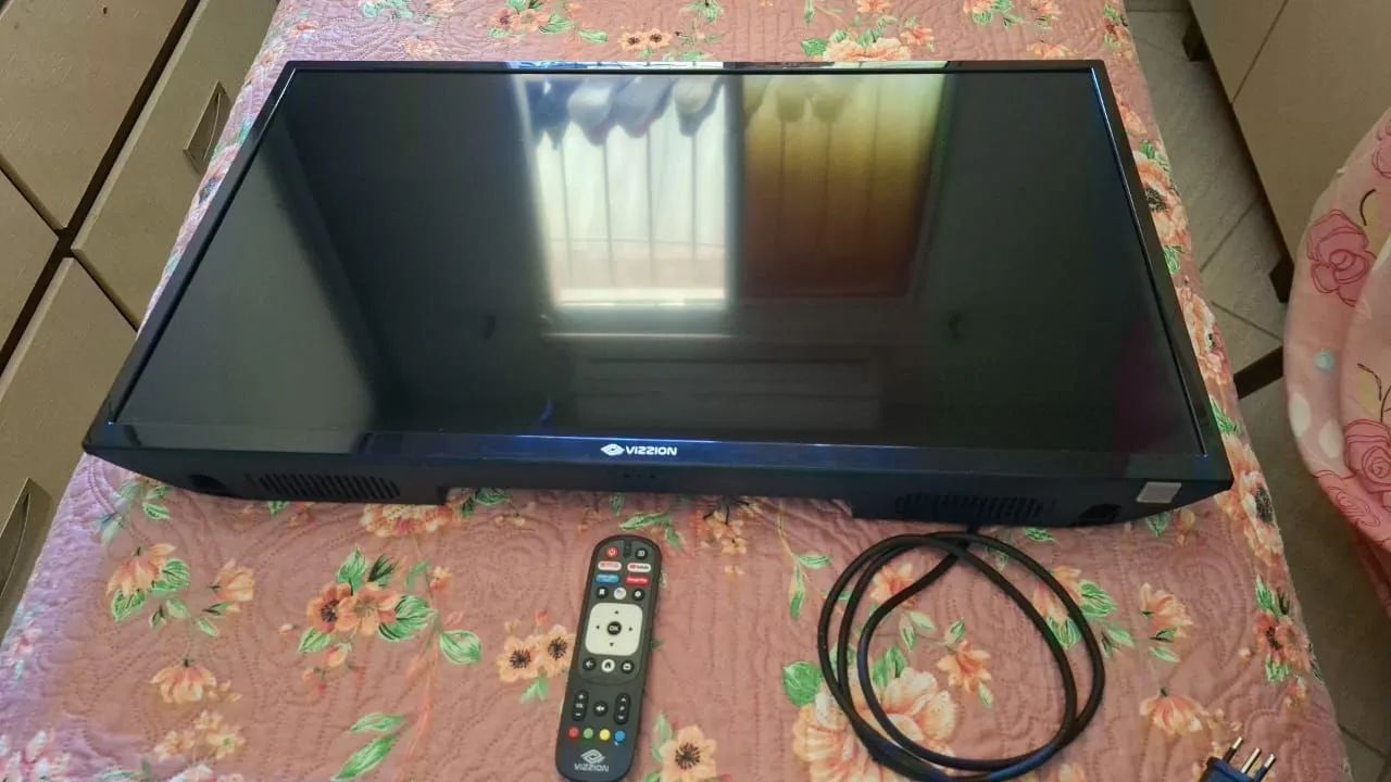 Smart TV Android Vizzion 32" com controle