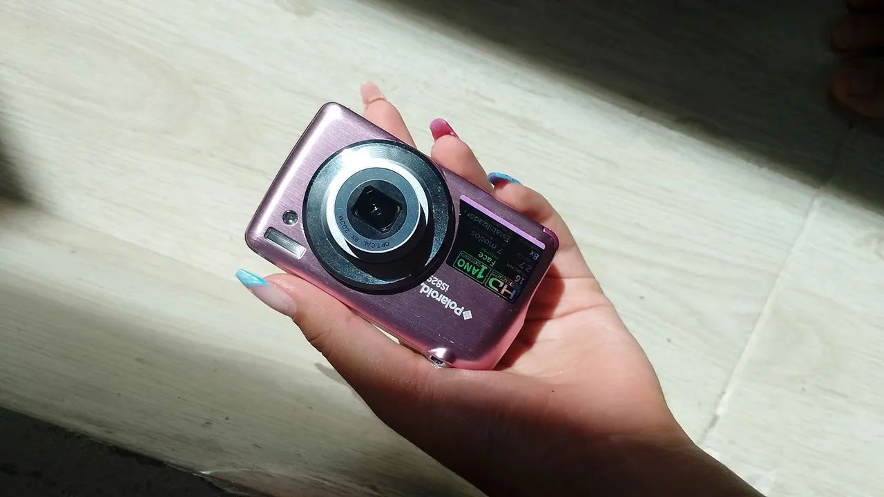 Câmera digital Polaroid is829 