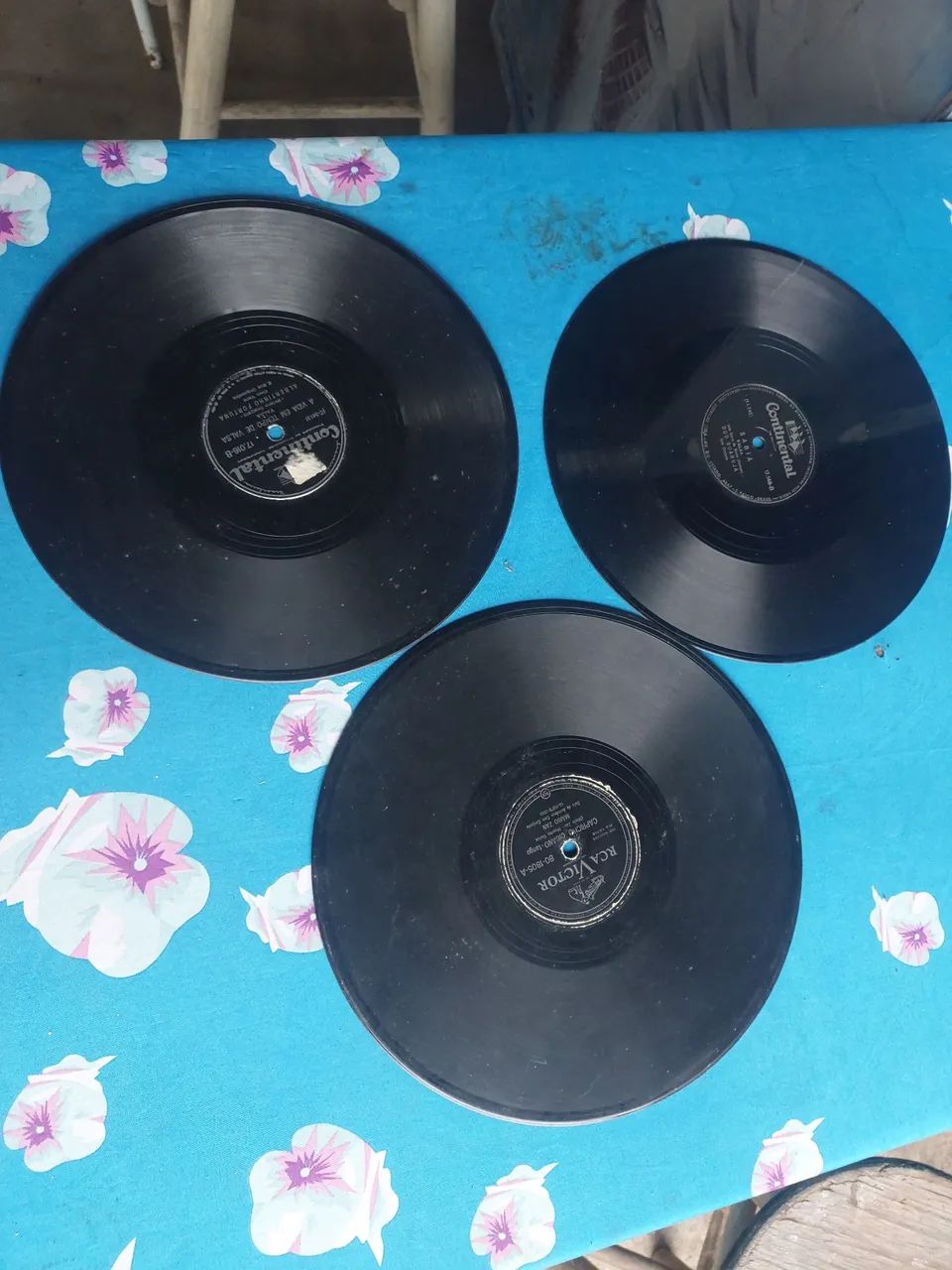 3 vinil 78rpm antigos...