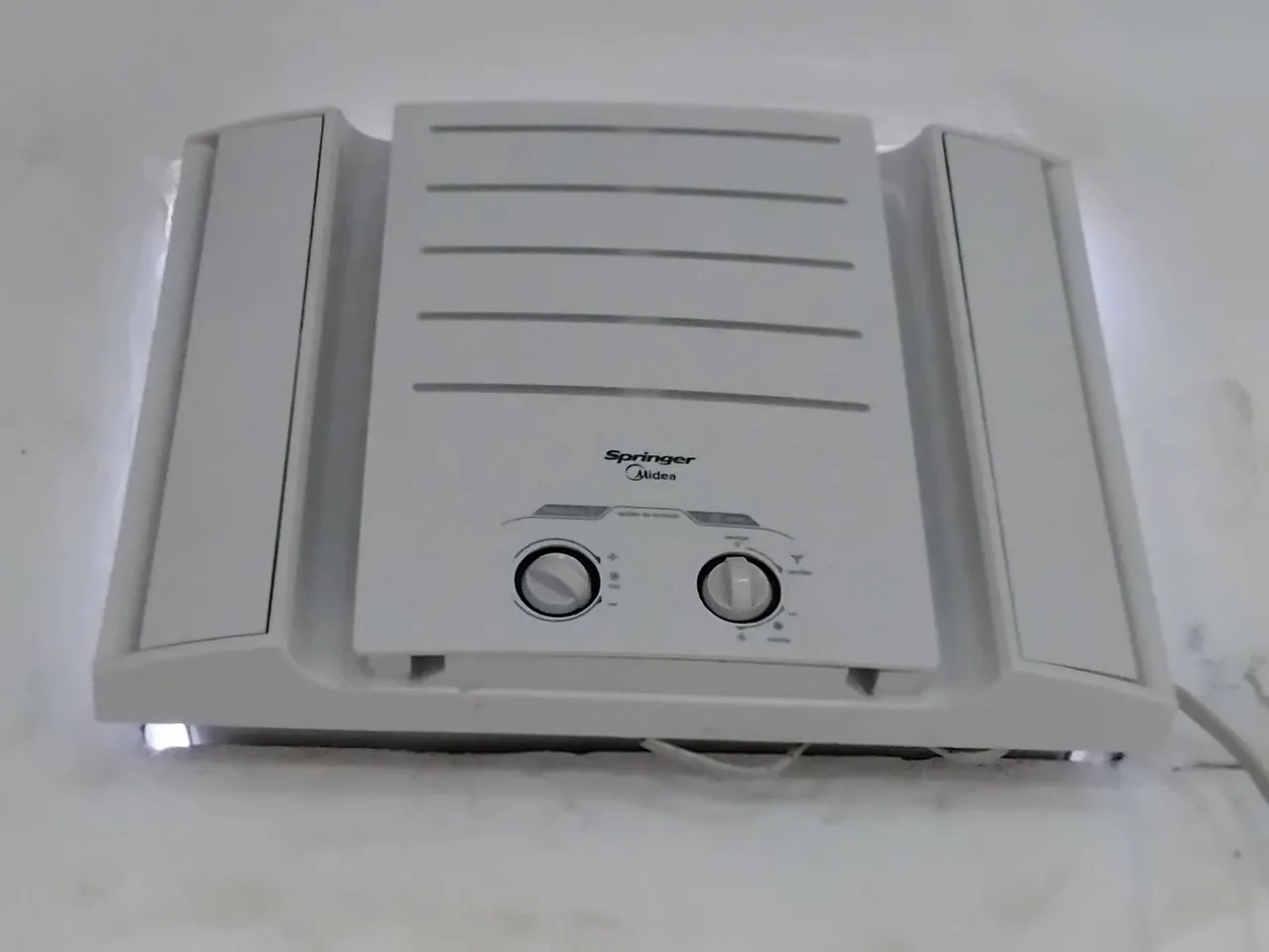 Vendo um ar-condicionado spriger 10.000btus por apenas 1.000,00