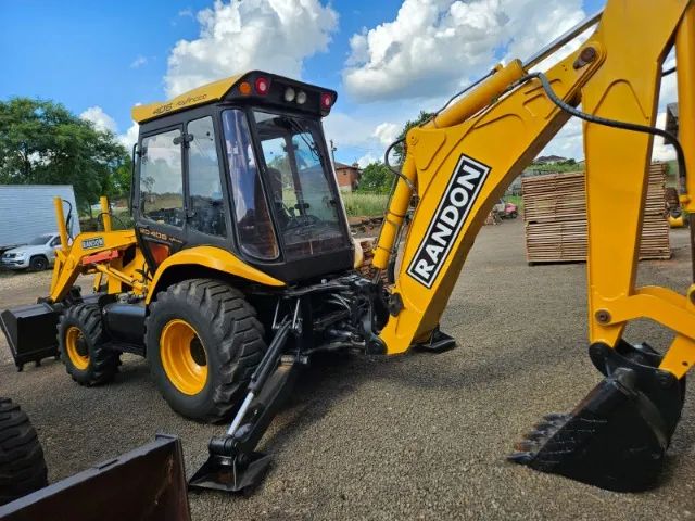 RETROESCAVADEIRA - Foto 2