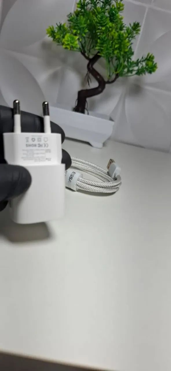 Carregador Rápido 20W GAN com Cabo USB-C - Foto 2