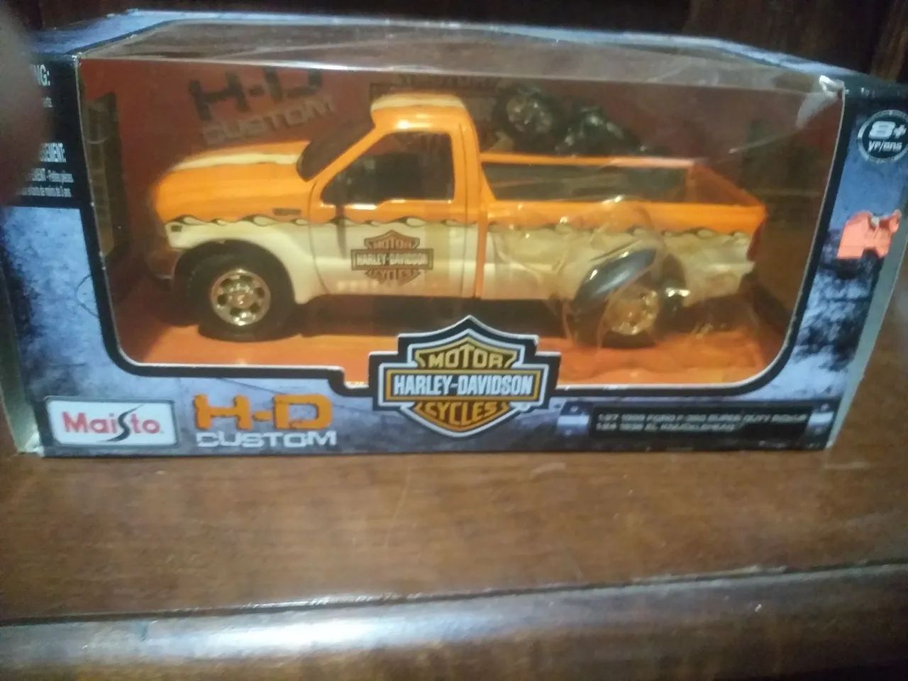 Miniaturas de carros e motos MAISTO e BURAGO  - Foto 5