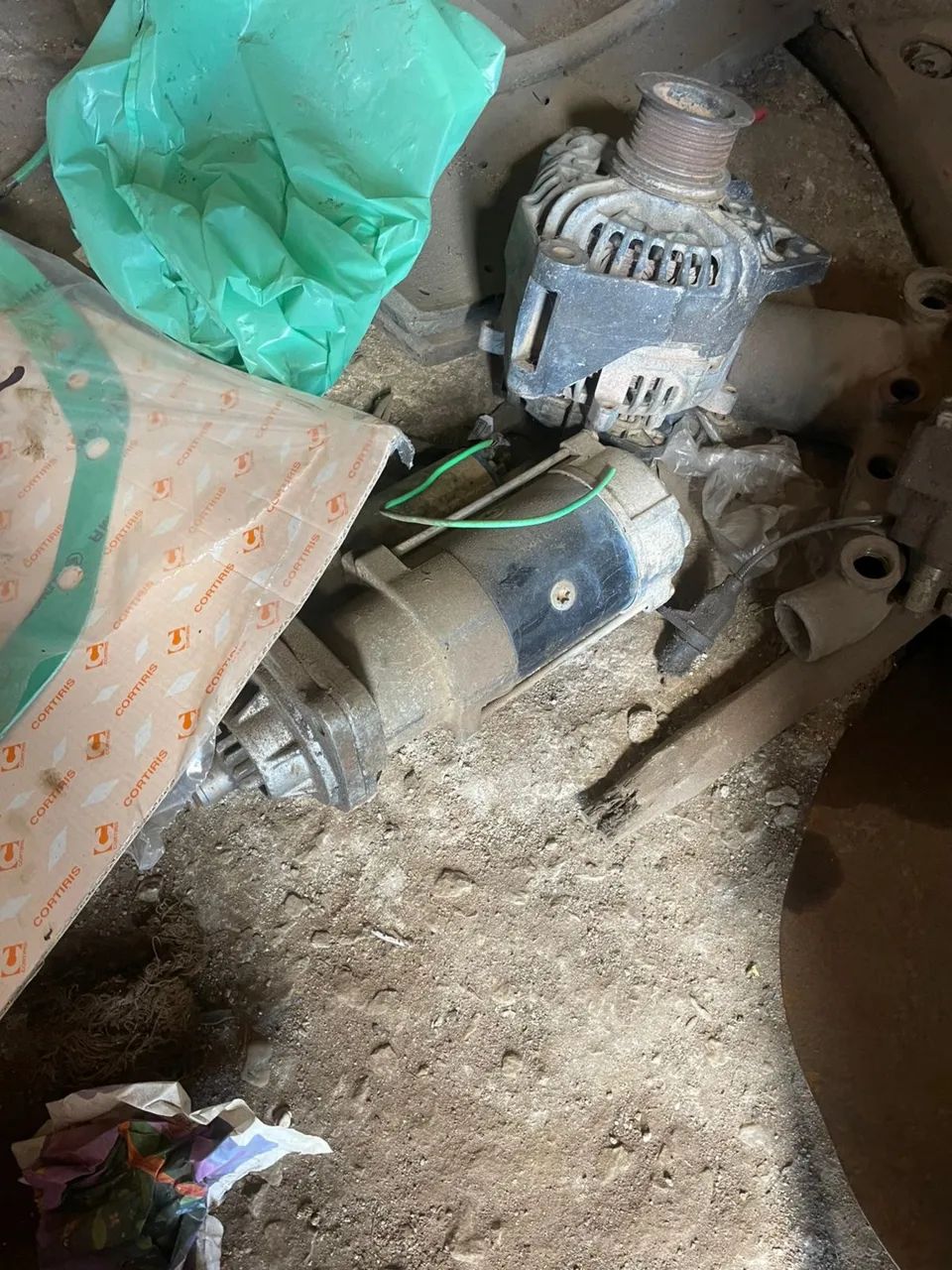 Peças 24250 Radiador,intercooler, bomba de alta ,  compressor de ar, alternador e partida - Foto 2