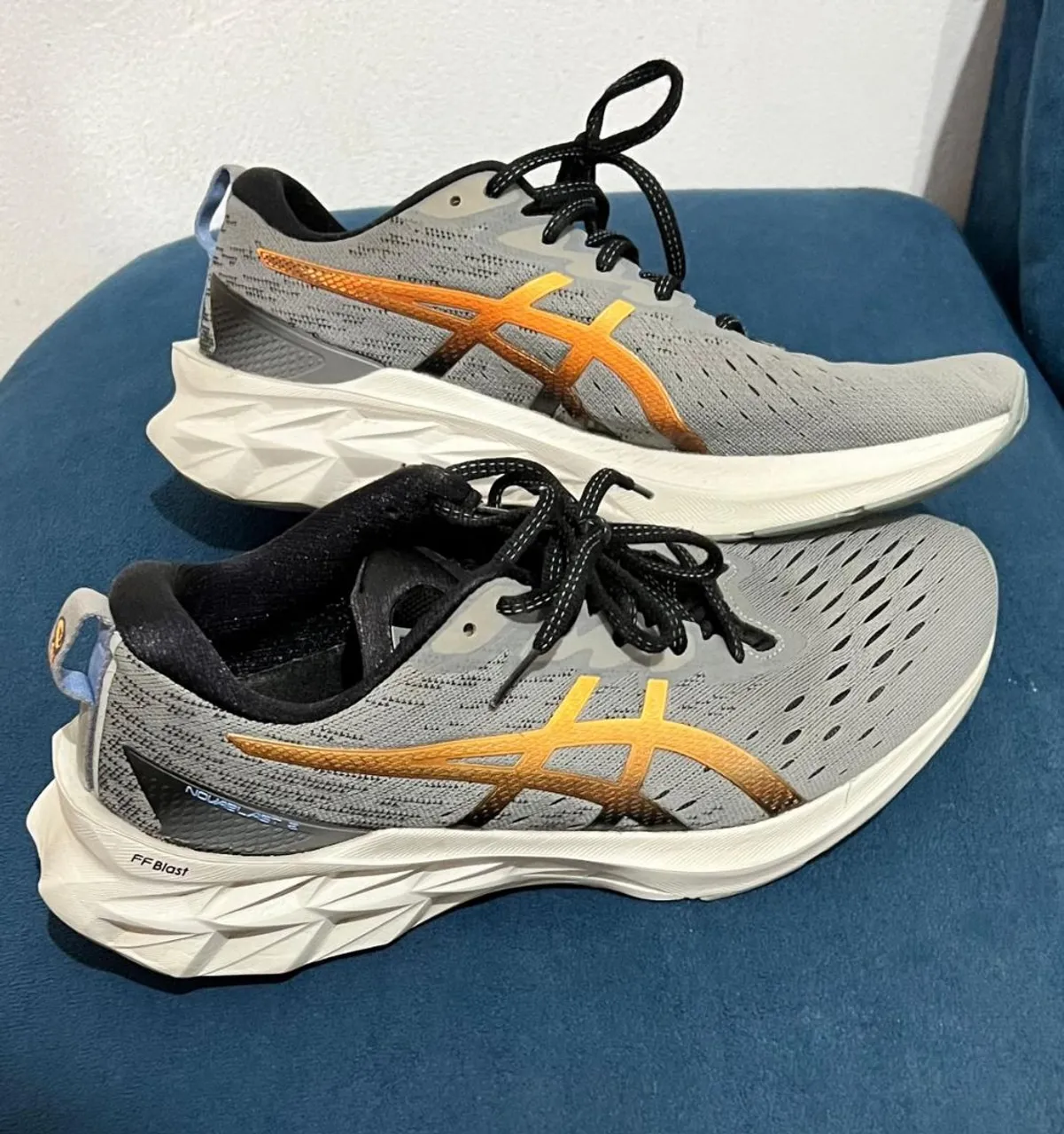 Tênis Asics Novablast 2 - Conforto e Performance!