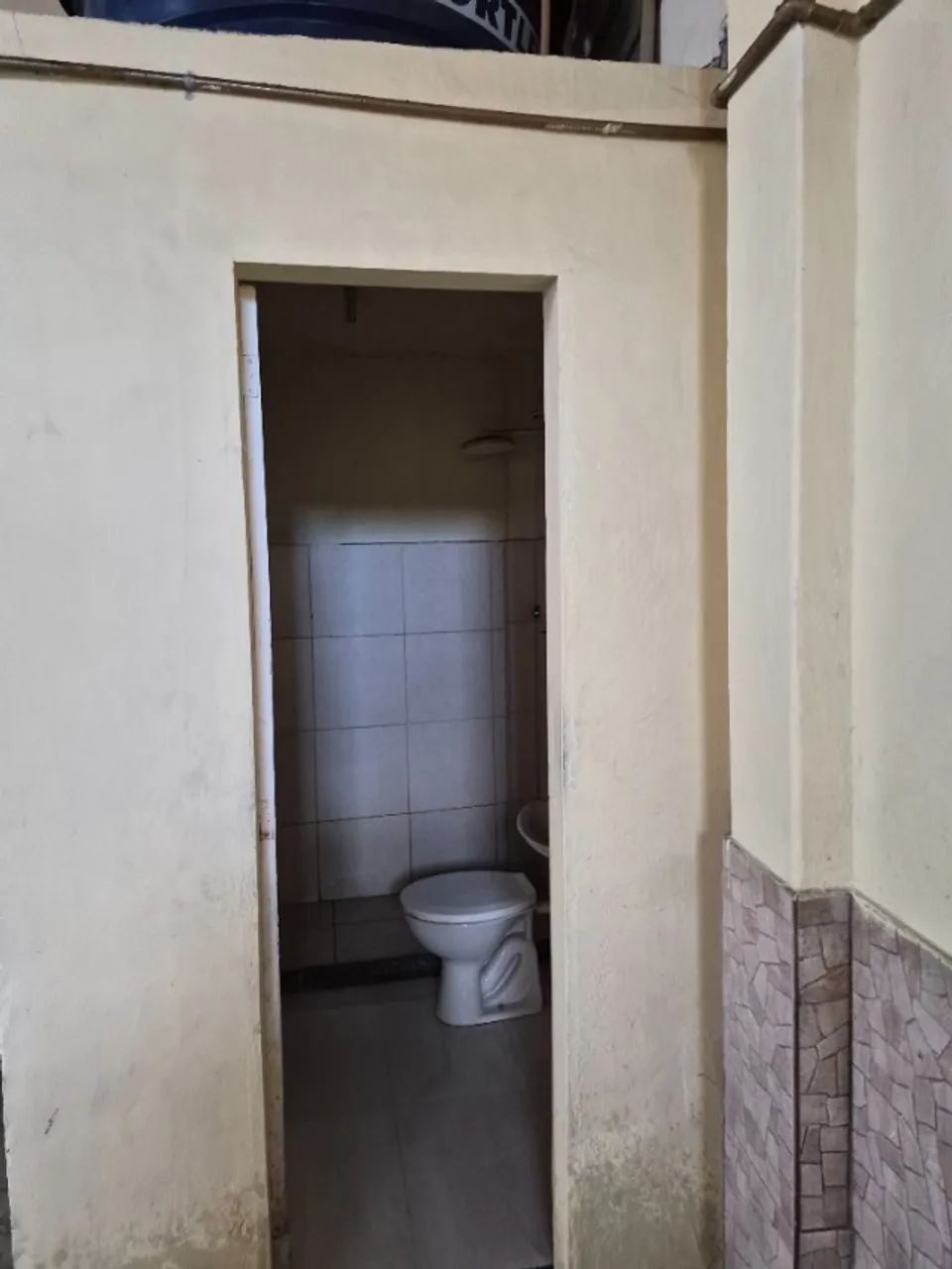  Alugo Galpão 90m2,com banheiro,escritório, em Nilópolis.  - Foto 2