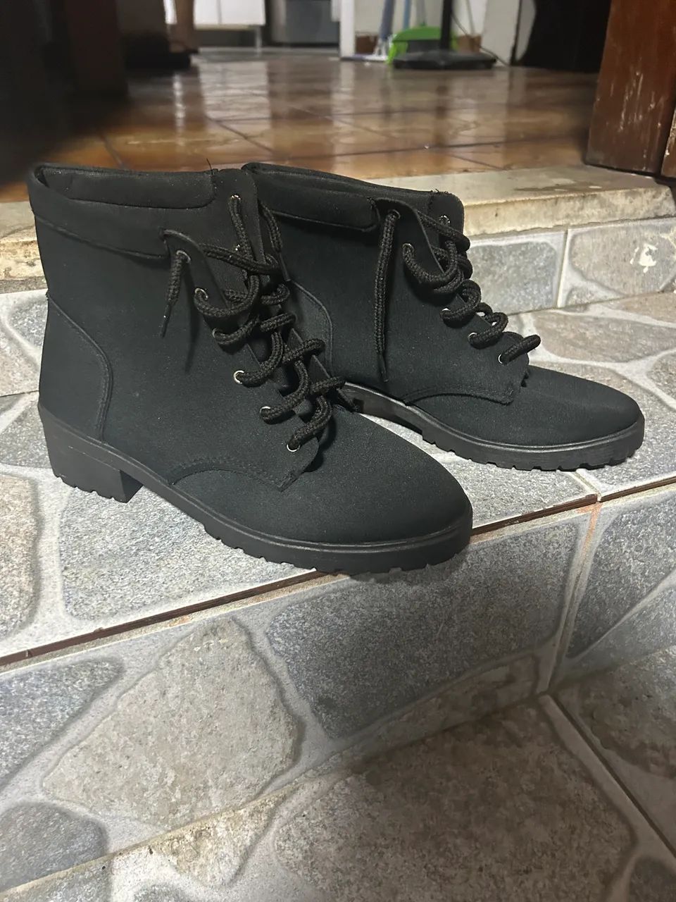 Bota preta 