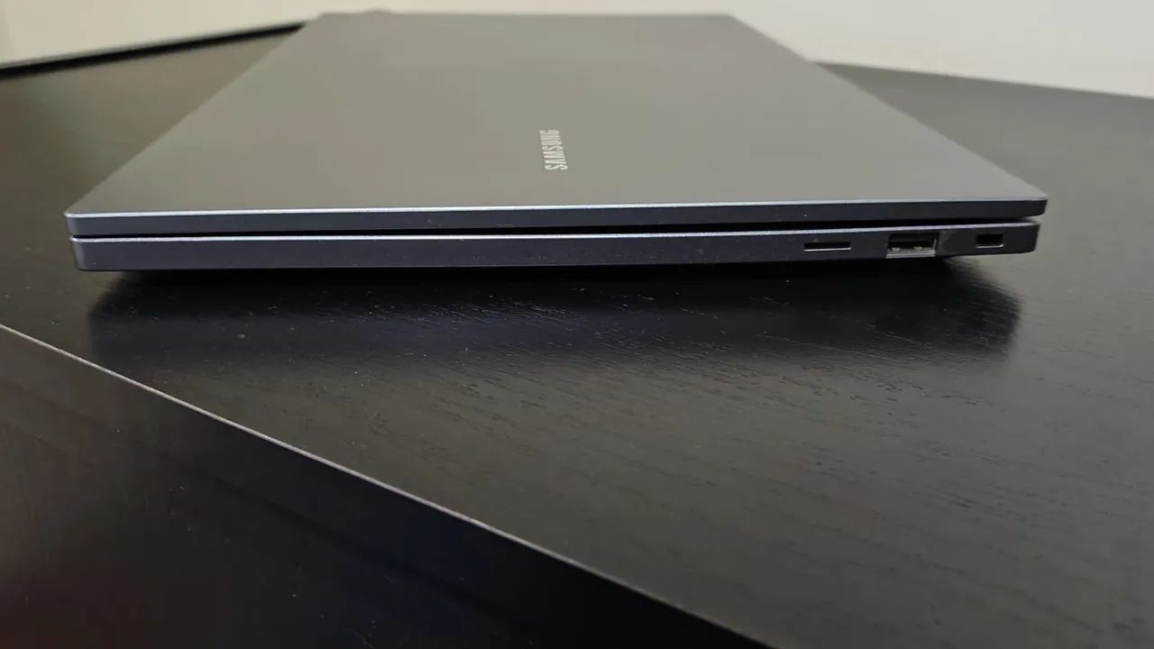 Vendo notebook Samsung Book (modelo 550XDA). - Foto 2