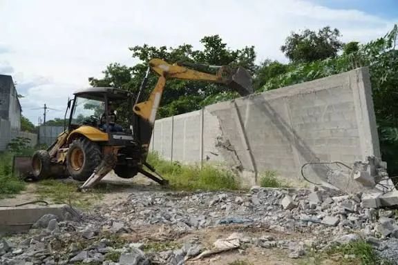 Demolição  - Foto 4