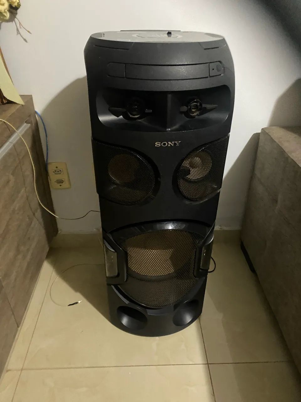 Caixa de Son torre Sony