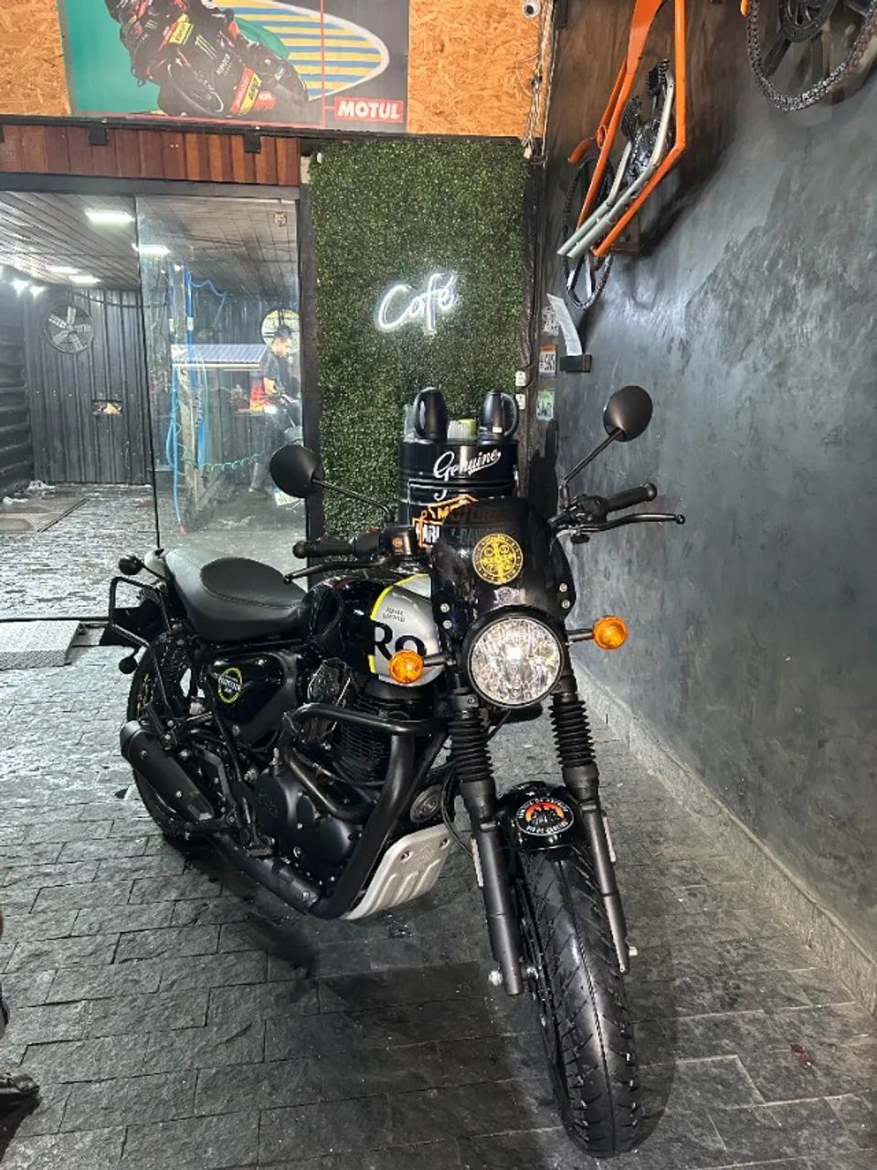 Hunter 350 Rebel Black com Tripper - Foto 4