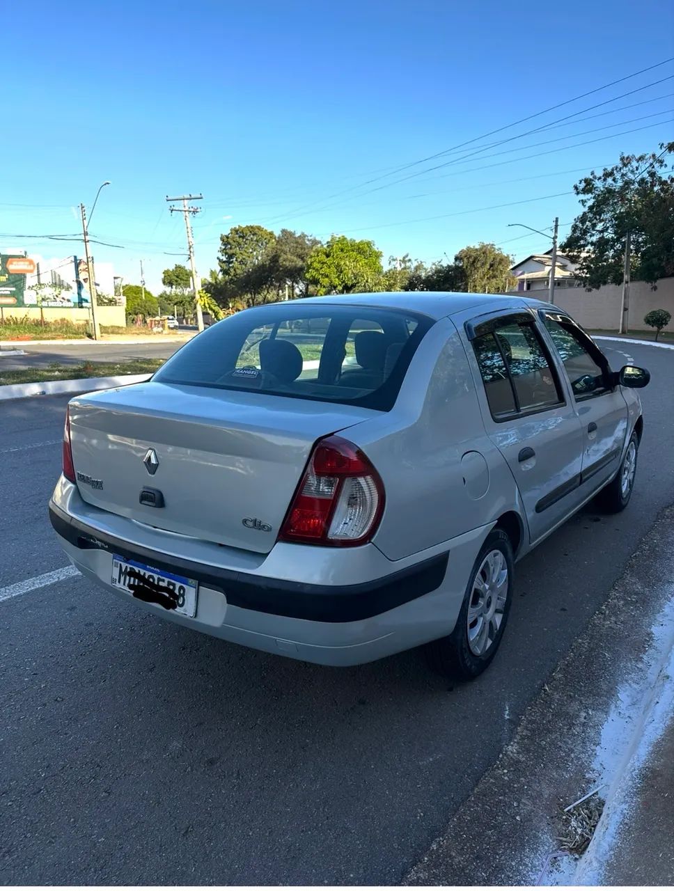 Renault Clio Expression 1.0/1.0 Hi-power 16V 3P 2005