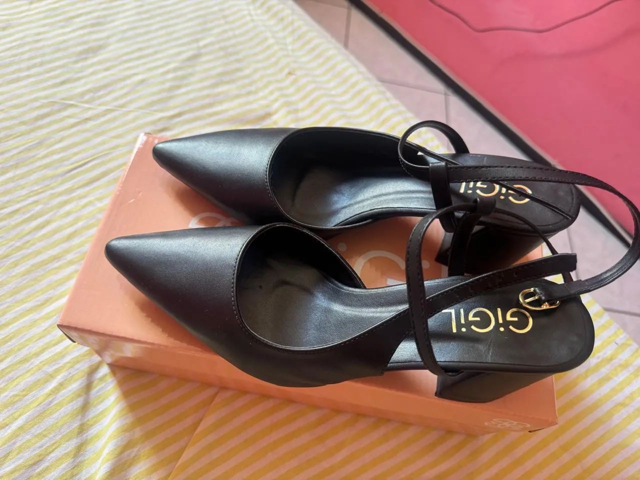 Vendo Sapato Scarpin - Foto 2