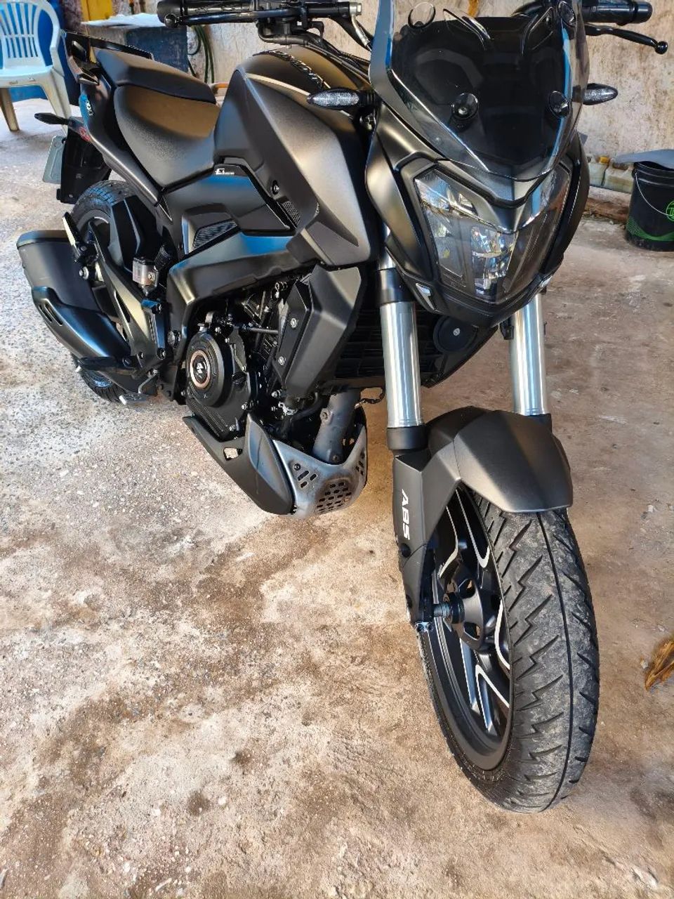 Bajaj Dominar 400 2025  - Foto 3