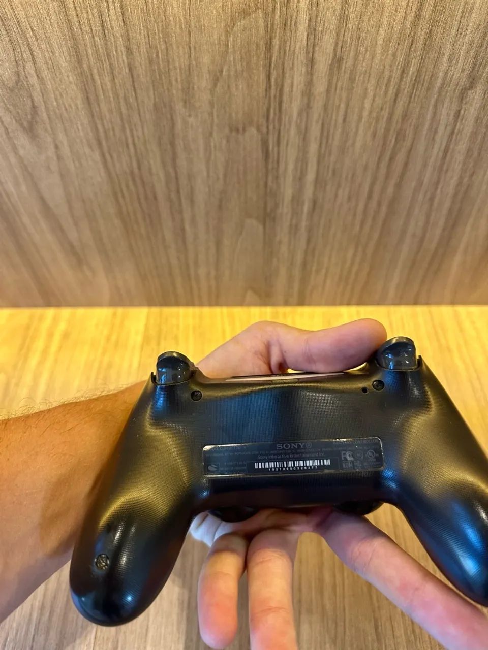 Controle de PS4 para conserto - Foto 3