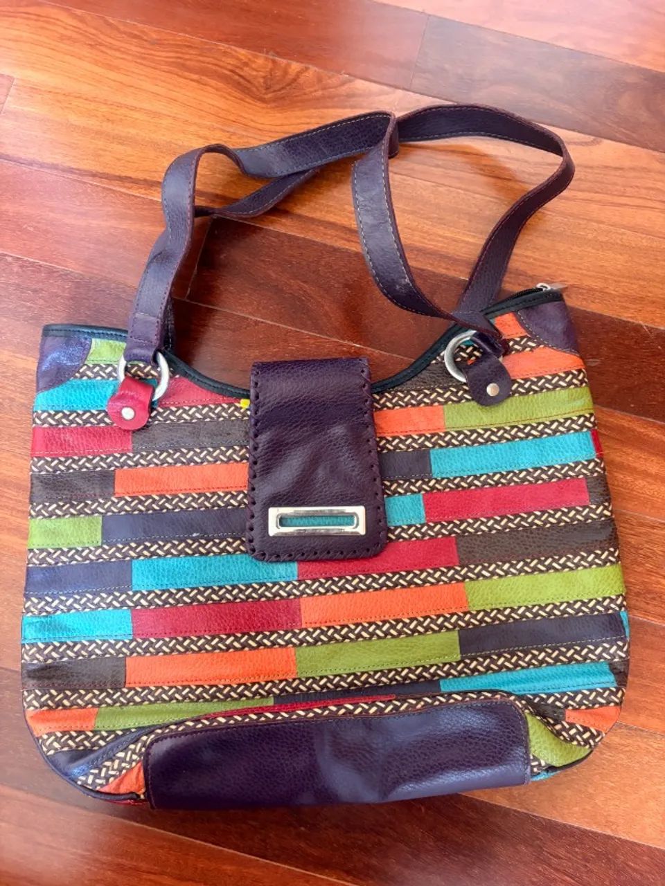 Bolsa em Couro Colombiano