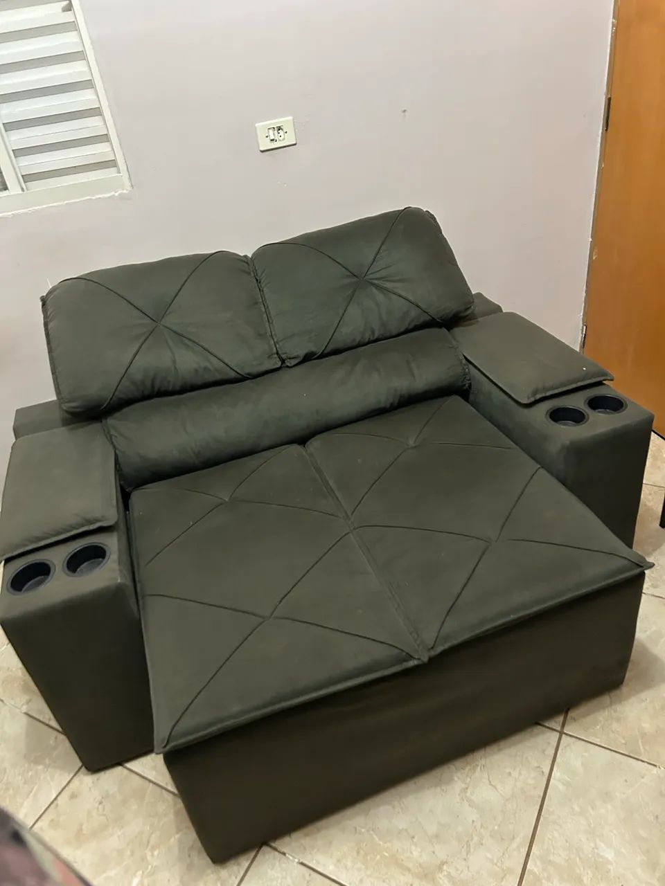 Sofá retrátil 2 lugares reclinável suede - Foto 2