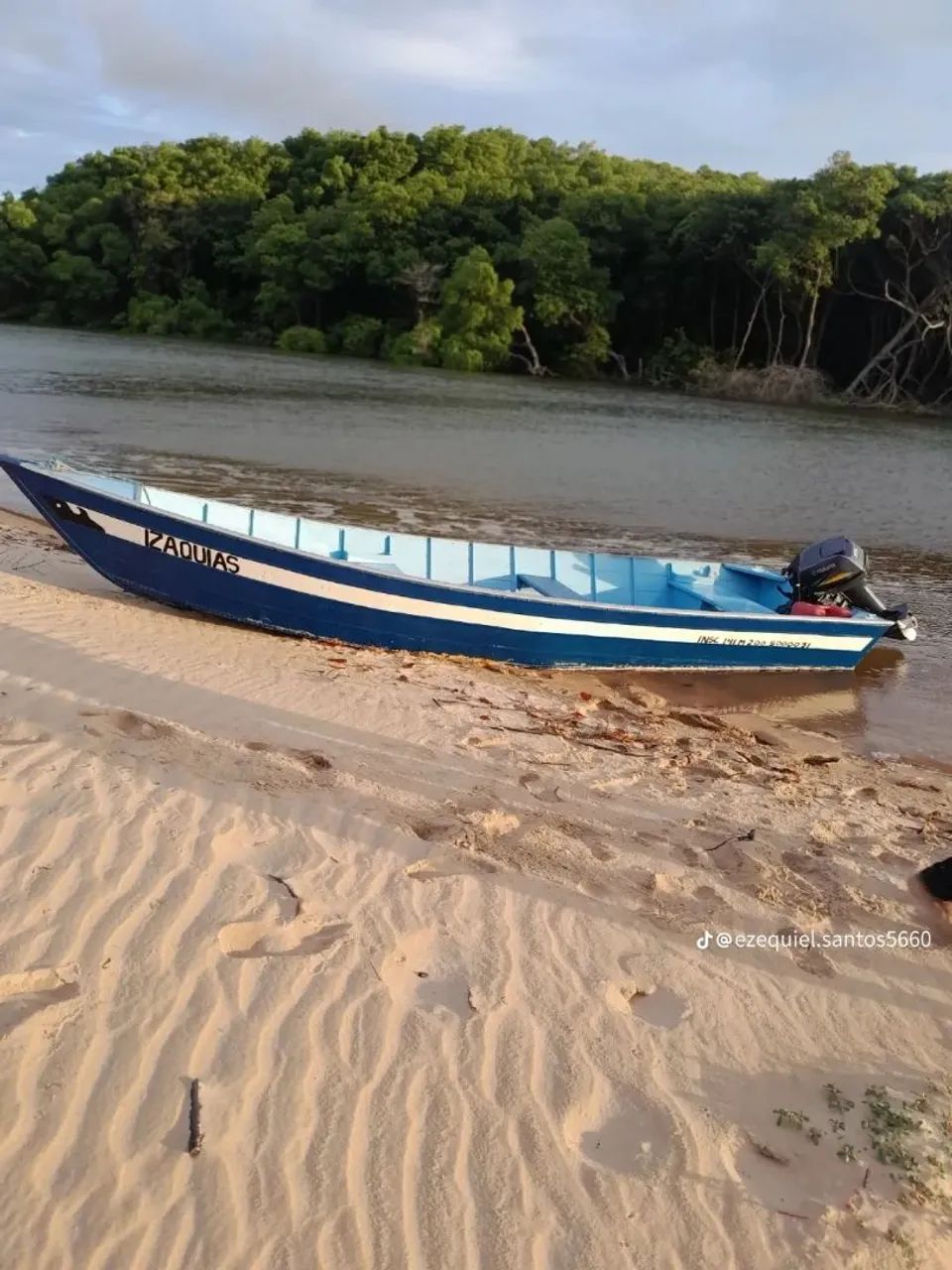 Vendo lancha ? completa moto 15 Hp novo na garantia 