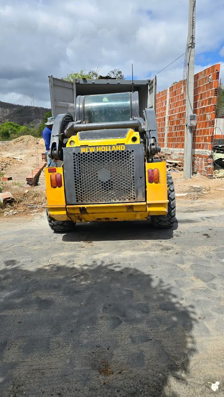 Mini carregadeira  - Foto 3