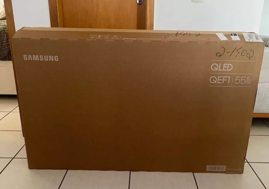 Caixa para TV 55? Samsung QEF1