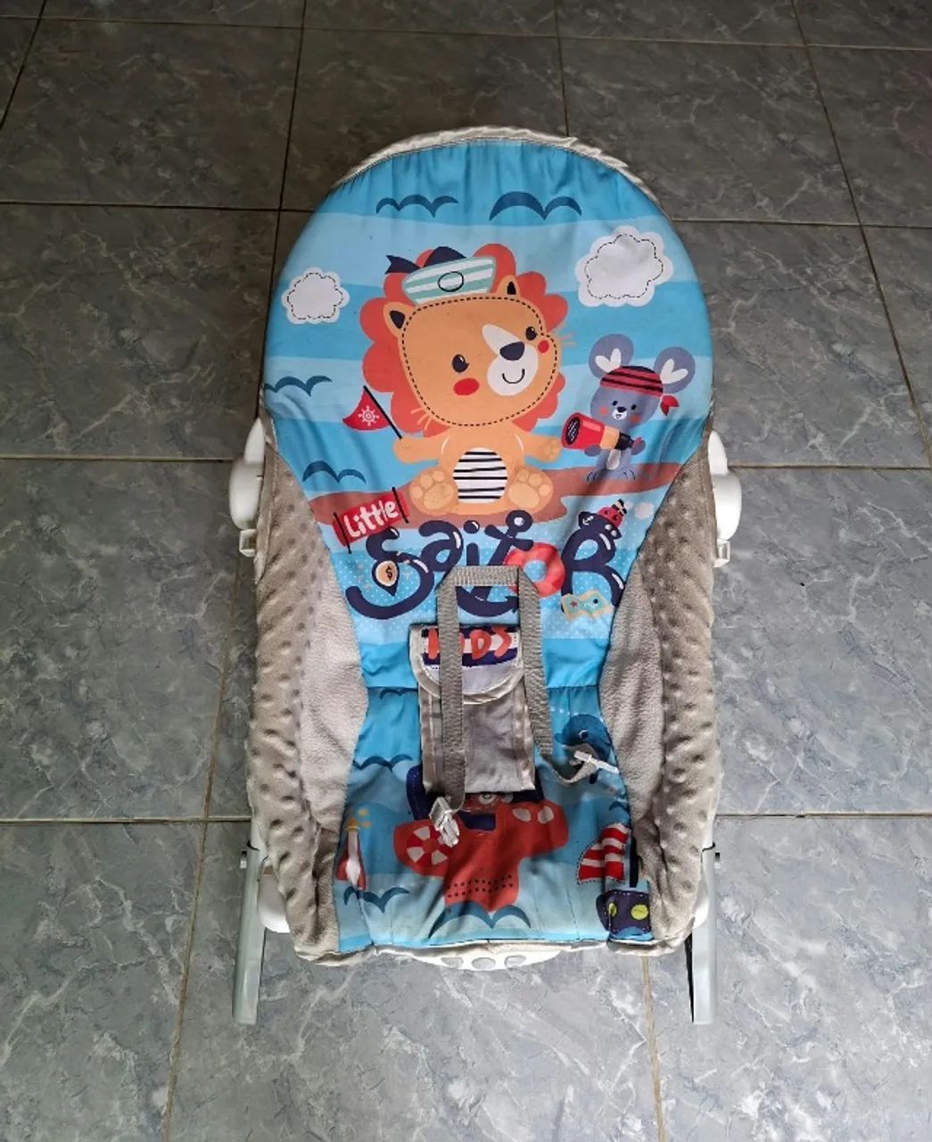 Cadeira de descanso e balanço