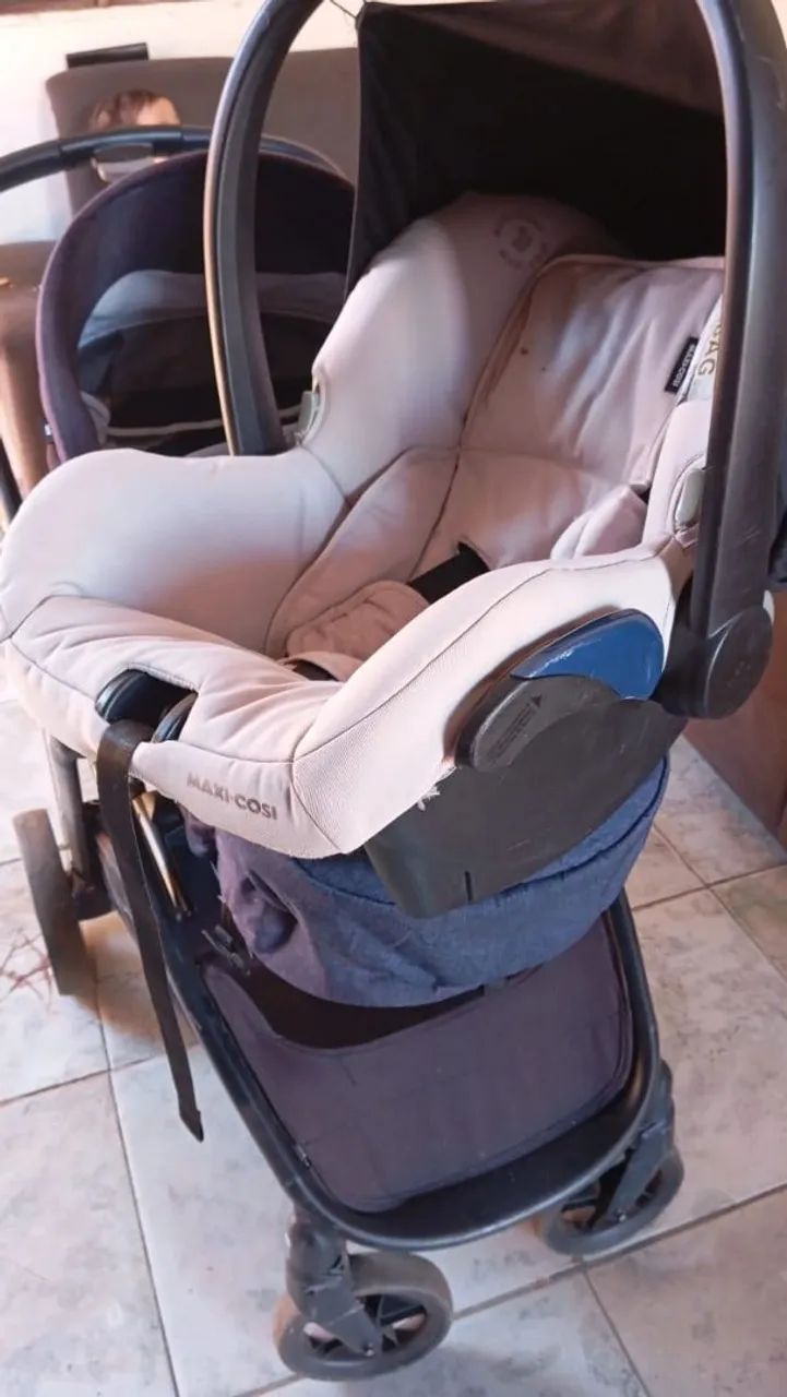 Vendo carrinho de bebê e bebê conforto Maxi Cossi  - Foto 3