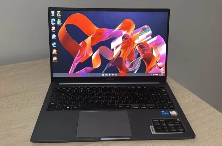 GALAXY BOOK 4