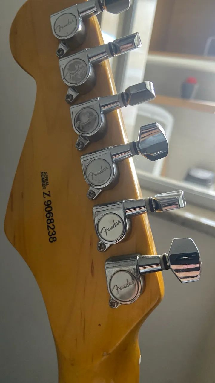 Guitarra Stratocaster - Foto 3