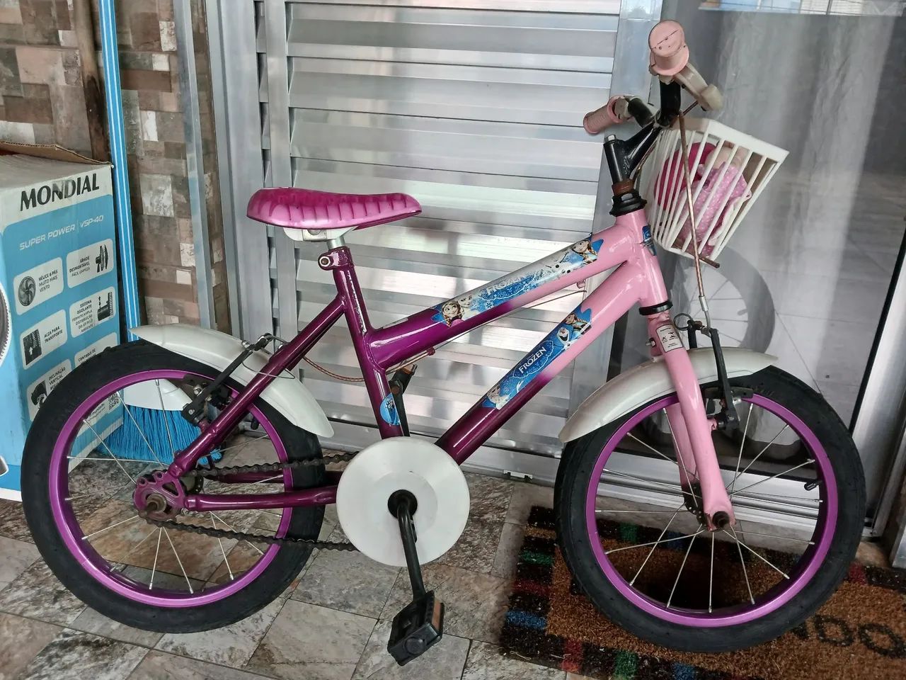Bicicleta  infantil frosen - Foto 3