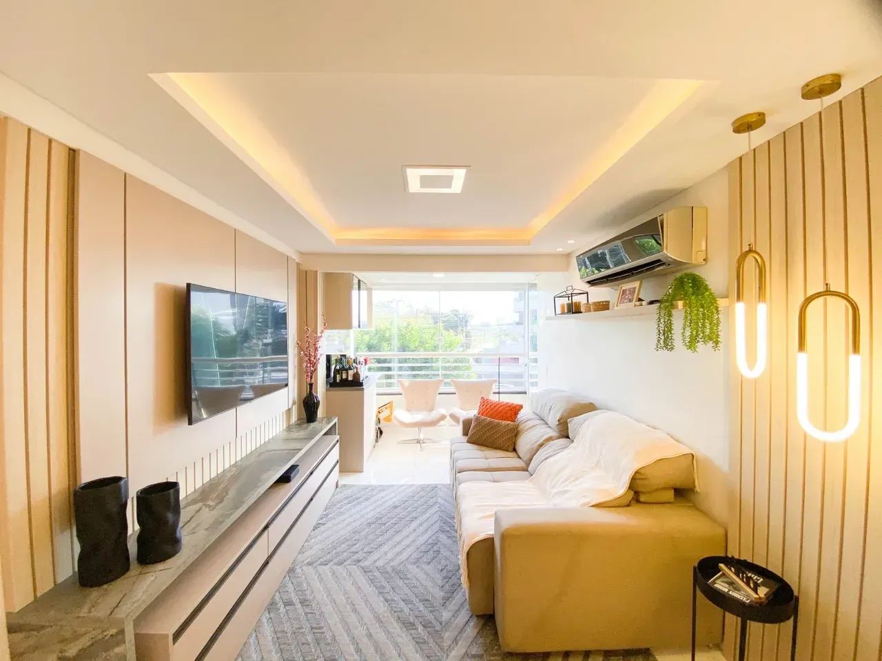 Portal do Leste - Mobiliado - 102m² - 3 quartos + Dependência + 2 vagas - Cocó