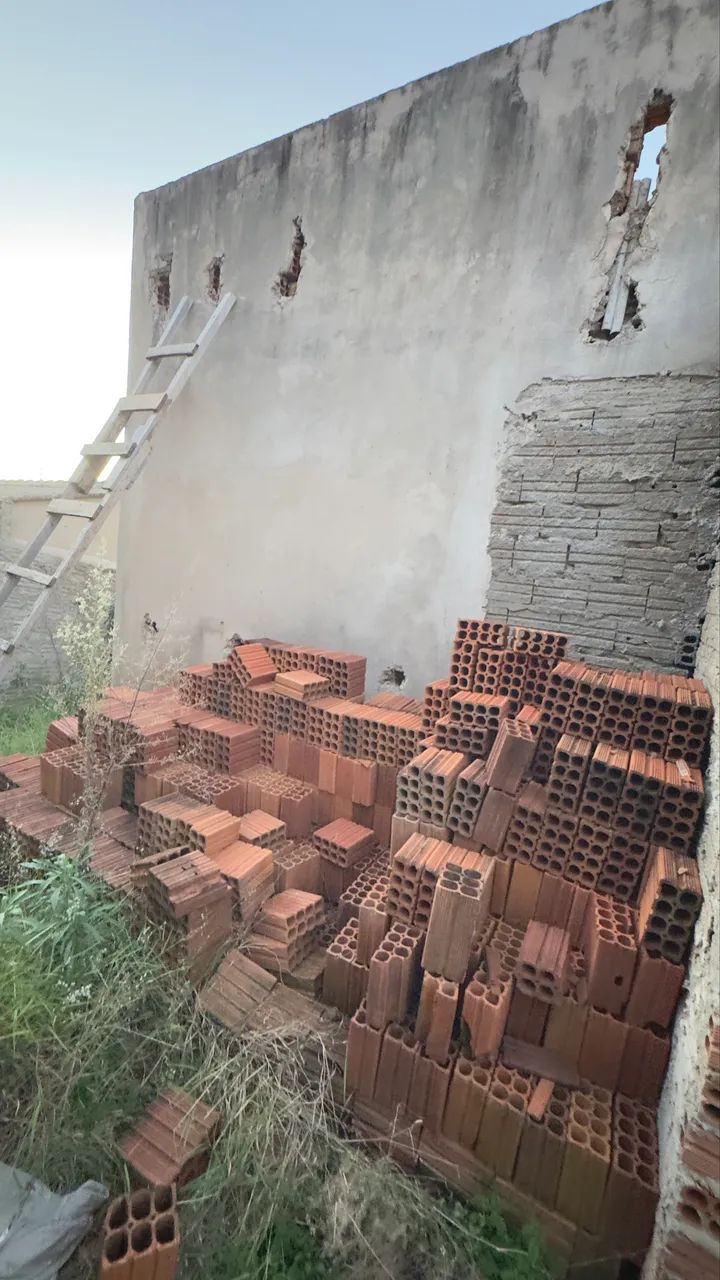 Casa em construção aceito veículos  - Foto 2