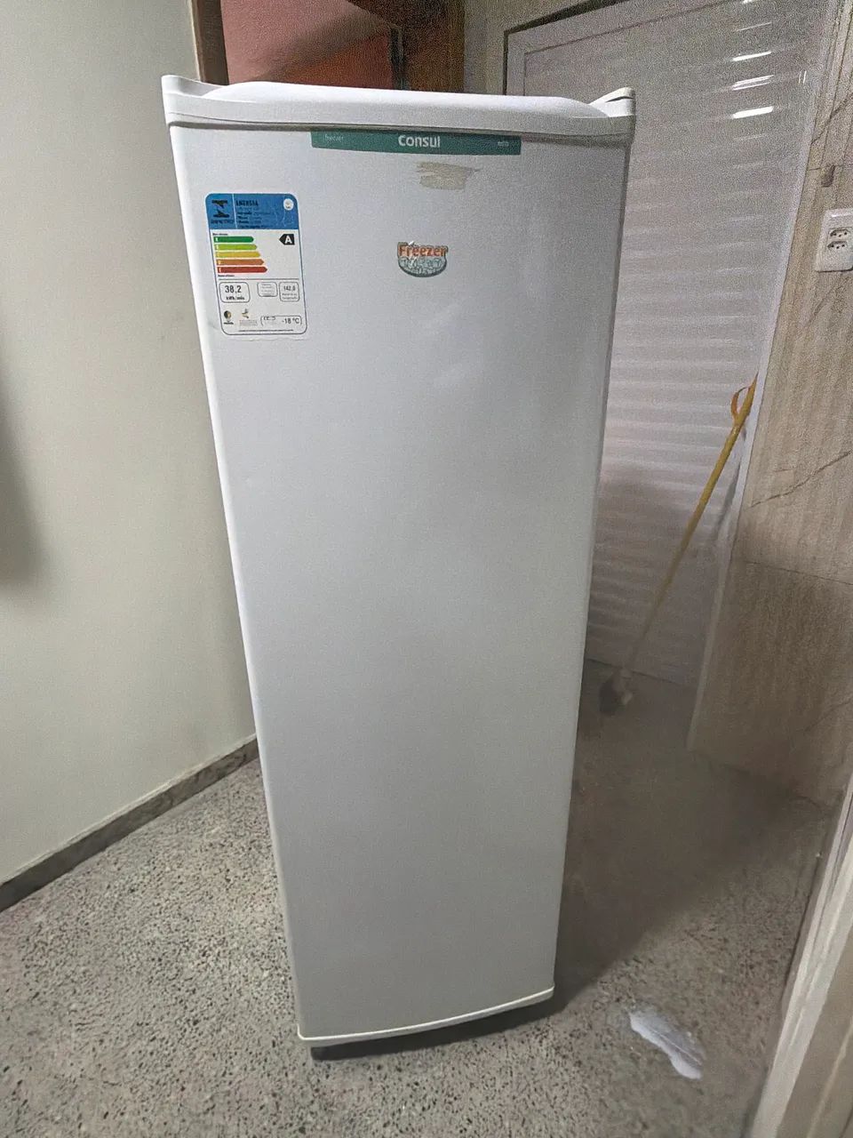 Freezer cônsul 142 litros 