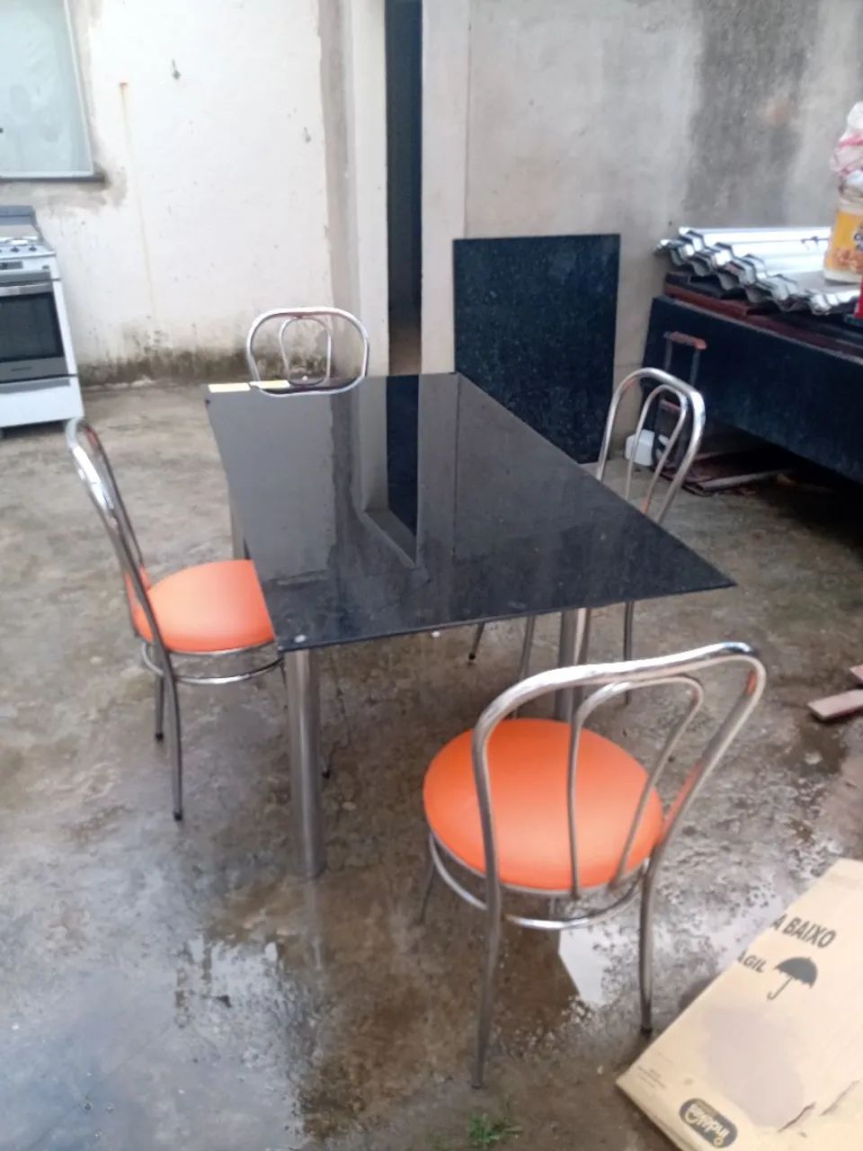Mesa inox com tampo de vidro c/ 4 cadeiras - Foto 2